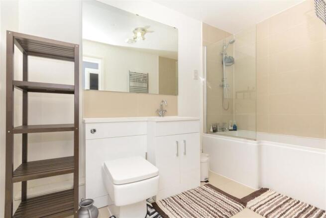 Bathroom.jpg