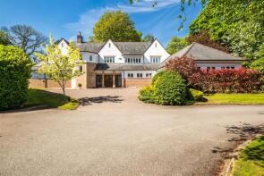 4, Selwyn Walk, Little Aston, Sutton Coldfield B74 3FG