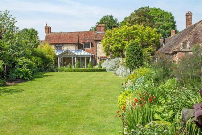house. estate agency Amberley rear elevation
