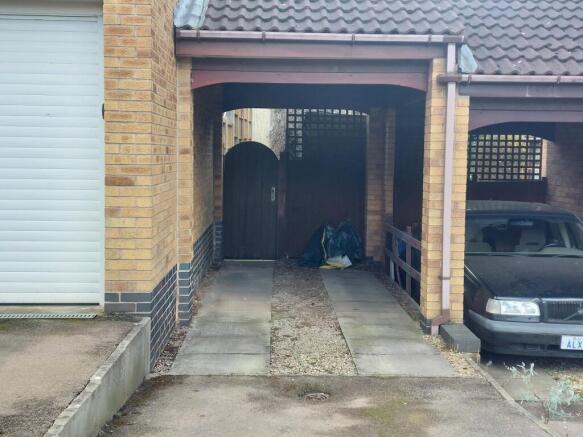 CAR PORT