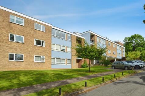Ivinghoe Road, Bushey