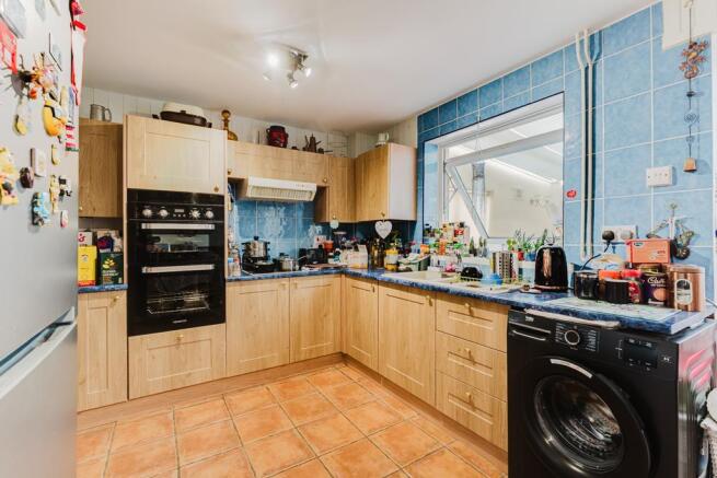 169 Churchill Way, Burton Latimer (10 of 21).jpg