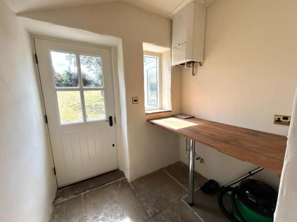 3 bed Semi-Detached for sale Image 9