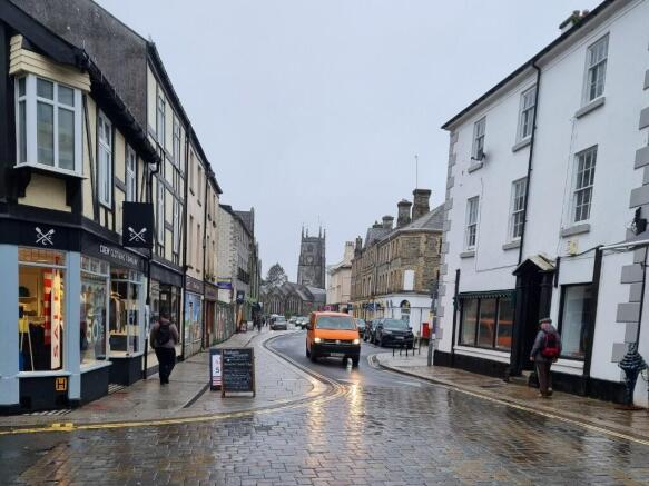 View towards Duke St