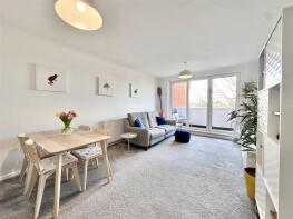 29, 94 Auburn Mansions, Princess Road, Poole BH12 1BW