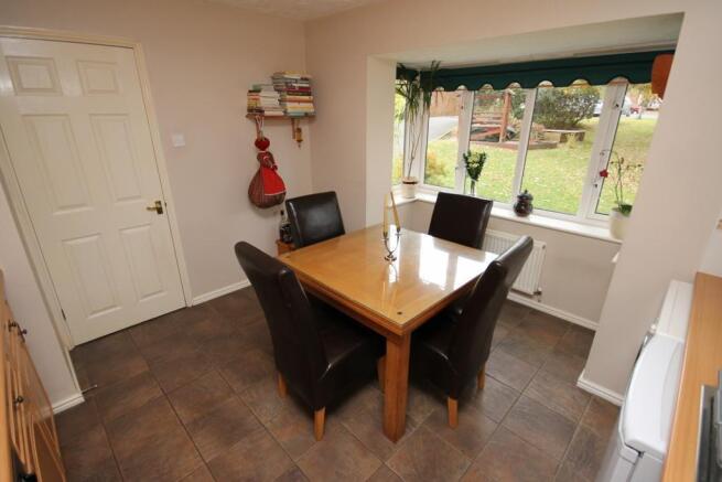 Kitchen (2)