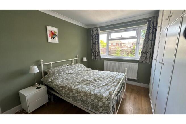 2 bed Semi-Detached Bungalow for sale Image 8