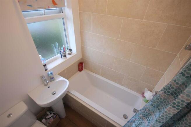 BATHROOM / WC