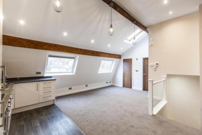 2 bed Flat to rent Image 4