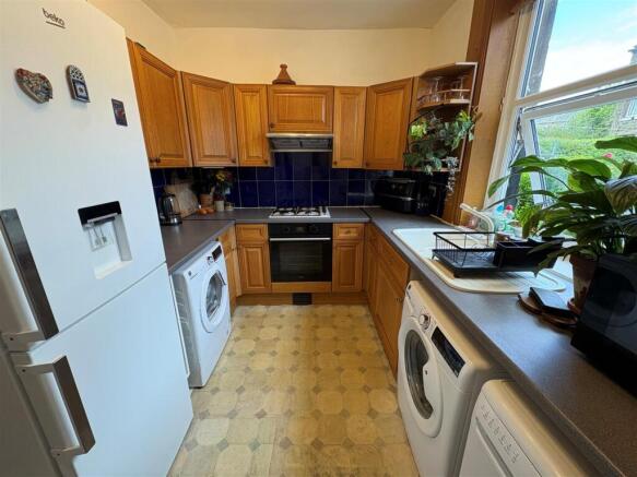3 bed Terraced for sale Image 6
