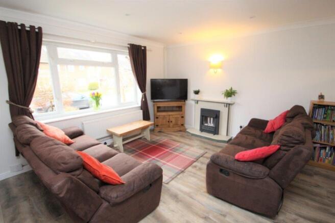 43 Pauls Dene lounge
