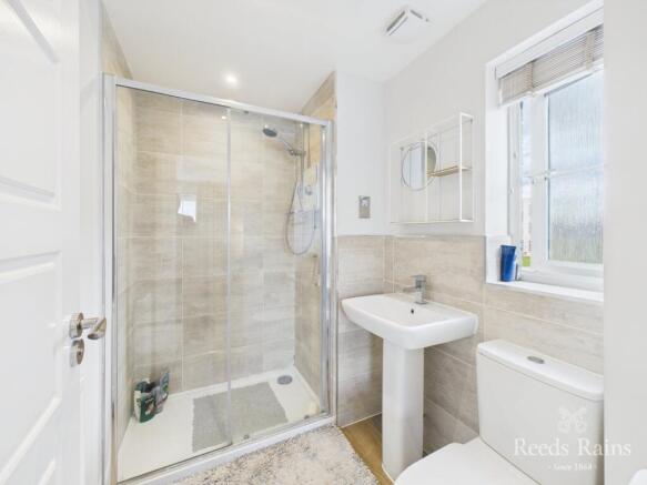 4 bed Semi-Detached for sale Image 11