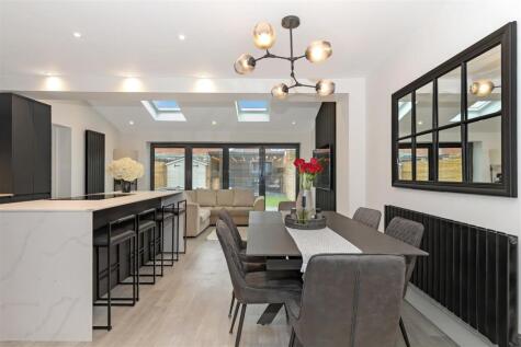 Stockwood Lane, Stockwood