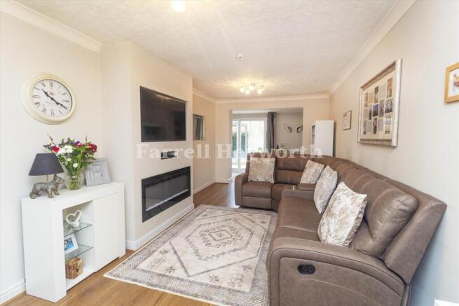 Lounge T202510300944.jpg