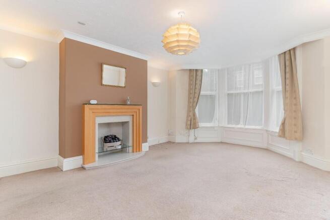 1 bed Apartment for sale Image 2
