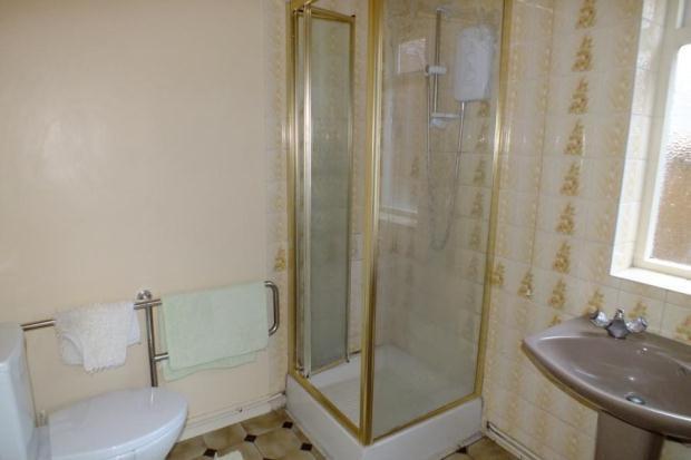 Ground Floor Shower