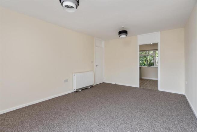 61 Redwood Croft_3.jpg