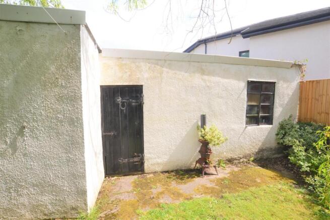 OUTBUILDING ONE
