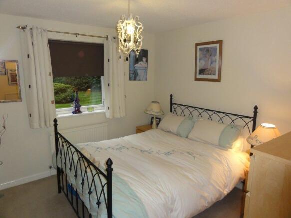 3 Chelwood Gate Glen