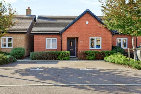 Brocklehanger Edge, Cranfield, Bedford