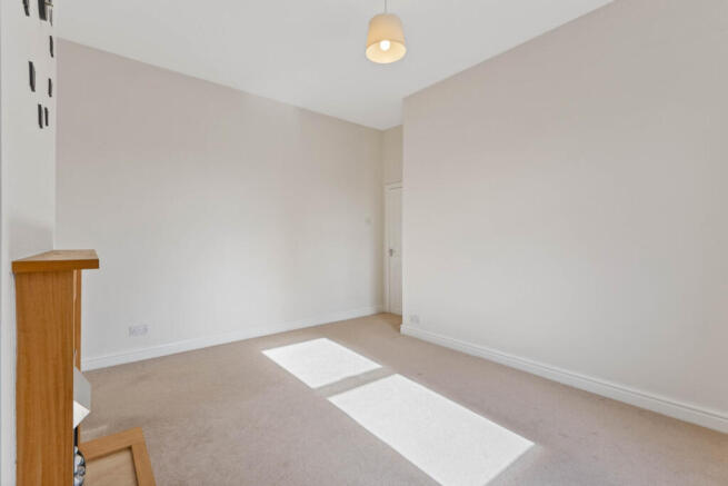 2 bed Flat to rent Image 4