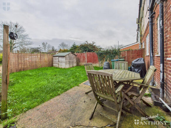 CAM03852G0-PR0501-STILL014