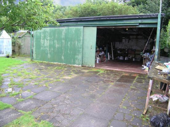 Garage/Workshop