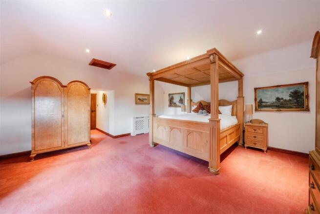 Bedroom1-4.jpg