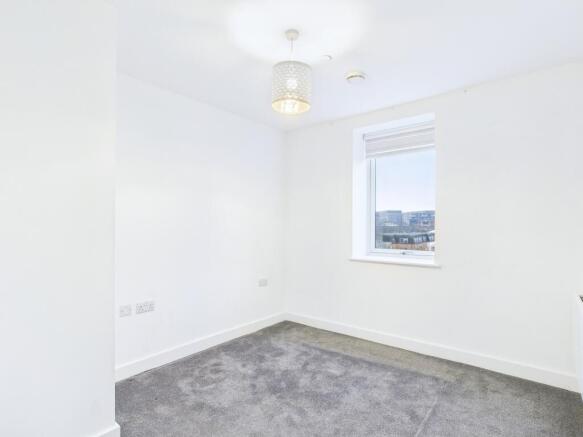 CAM01909G0-PR0465-STILL013