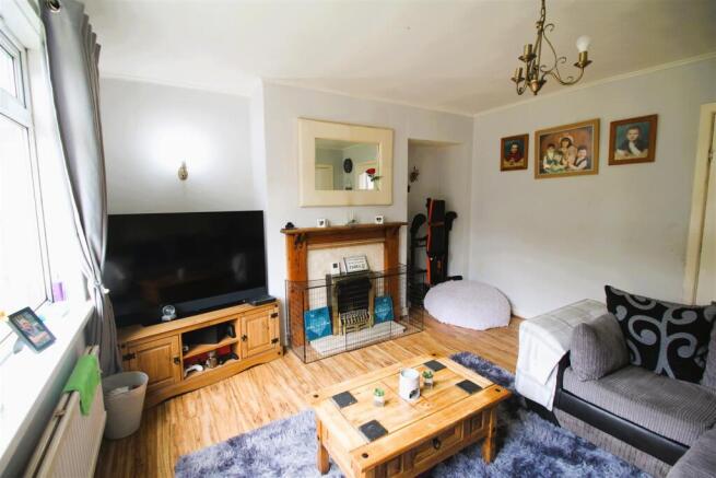 3 bed Semi-Detached for sale Image 9