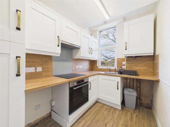 1 bed Flat for sale Image 4