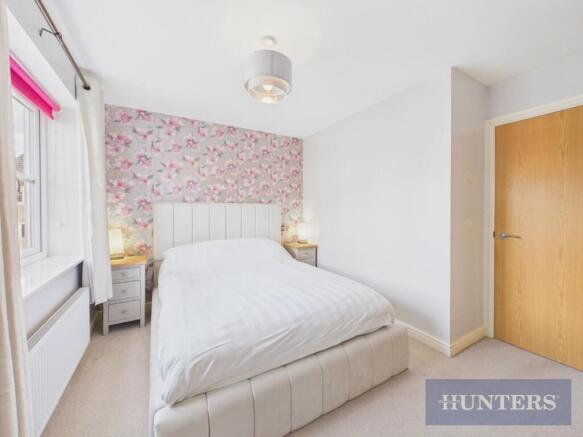 4 bed Semi-Detached for sale Image 11