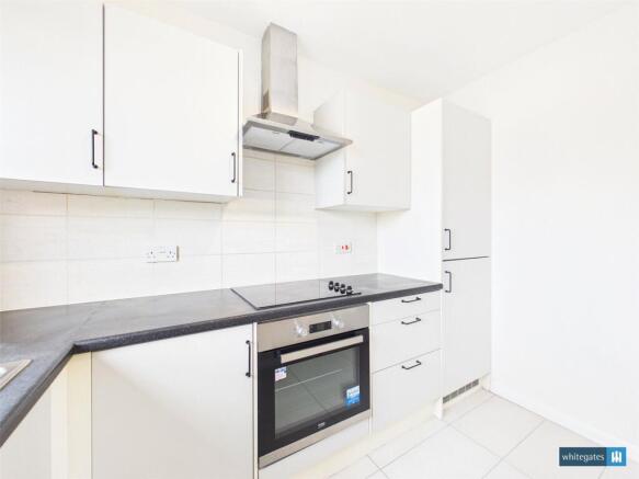2 bed Apartment for sale Image 7
