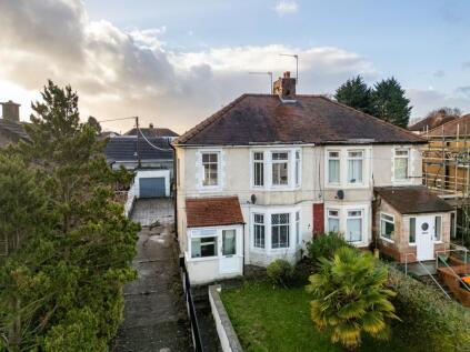 Glasllwch Crescent, Newport