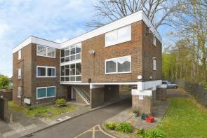 4, Chulmleigh Court, Gordon Road, Brentwood CM15 8LS