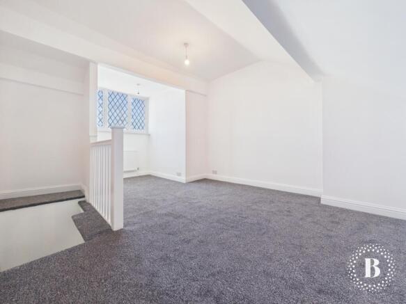 3 bed Terraced to rent Image 12
