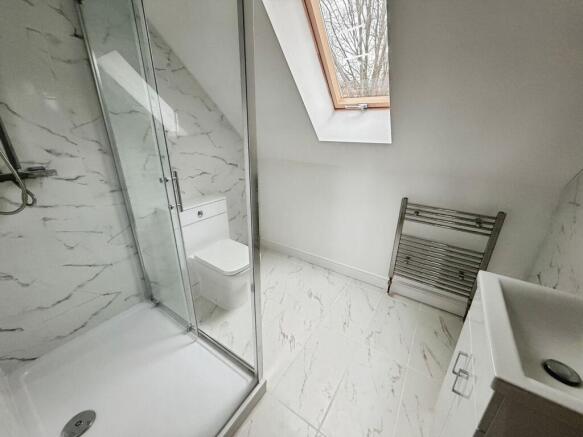 4 bed Town House for sale Image 12