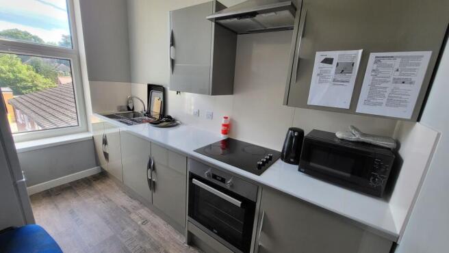1 bed House Share to rent Image 7