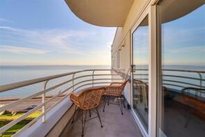 Flat A10, 2 Argyll House, Seaforth Road, Westcliff-on-sea SS0 7SH