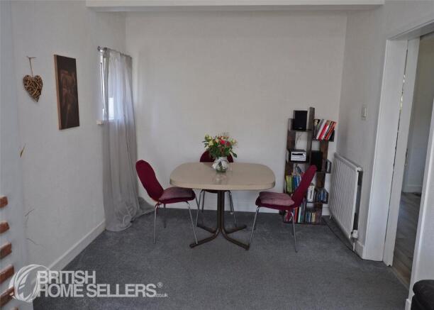 2 bed Bungalow for sale Image 5