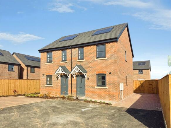2 bed Semi-Detached for sale Image 7