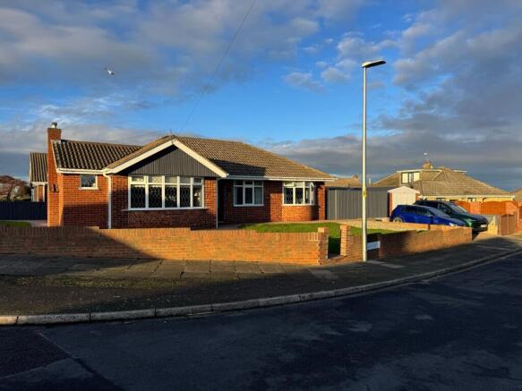 3-bed detached on Highthorpe Crescent, Cleethorpes, DN35, £298,000