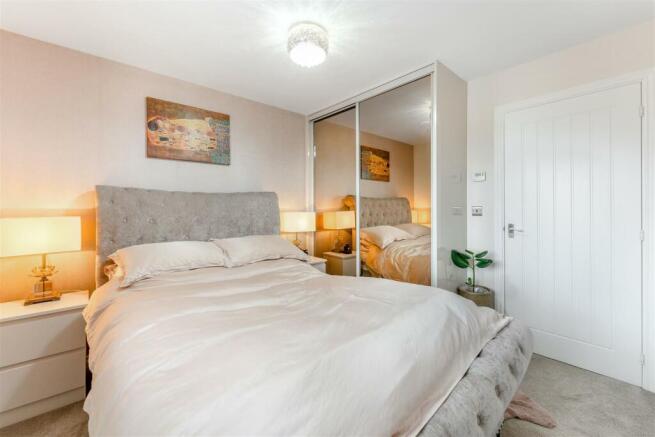 Flint Close-11.jpg