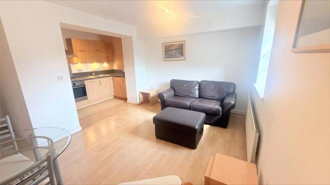 1 bed Flat for sale Image 4