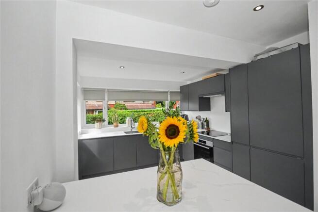 3 bed Semi-Detached for sale Image 2