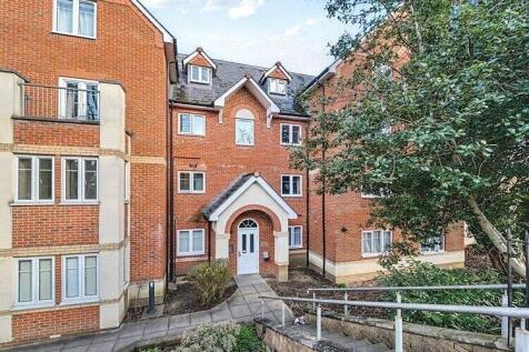 Connaught Road, Reading, RG30