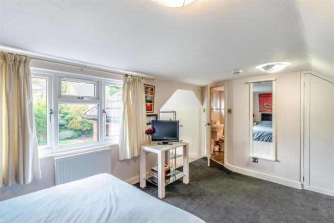 8524977-interior23.jpg