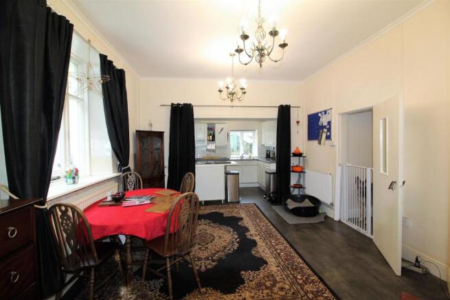 Breakfast Room.JPG