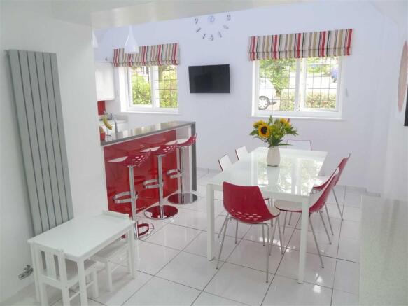 Kitchen/Dining Room