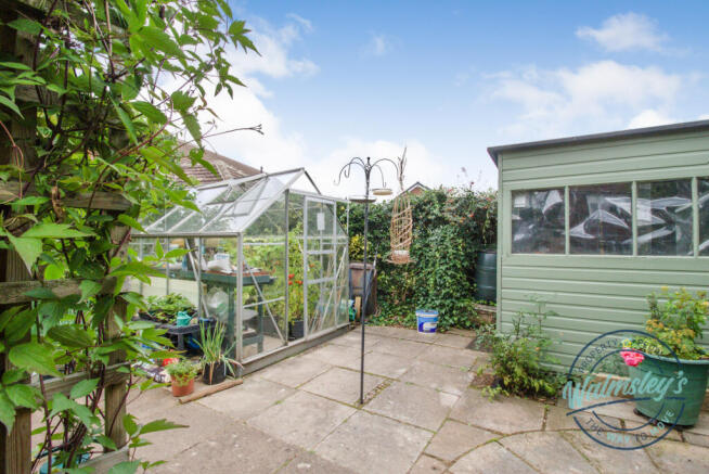 Rear working area of garden